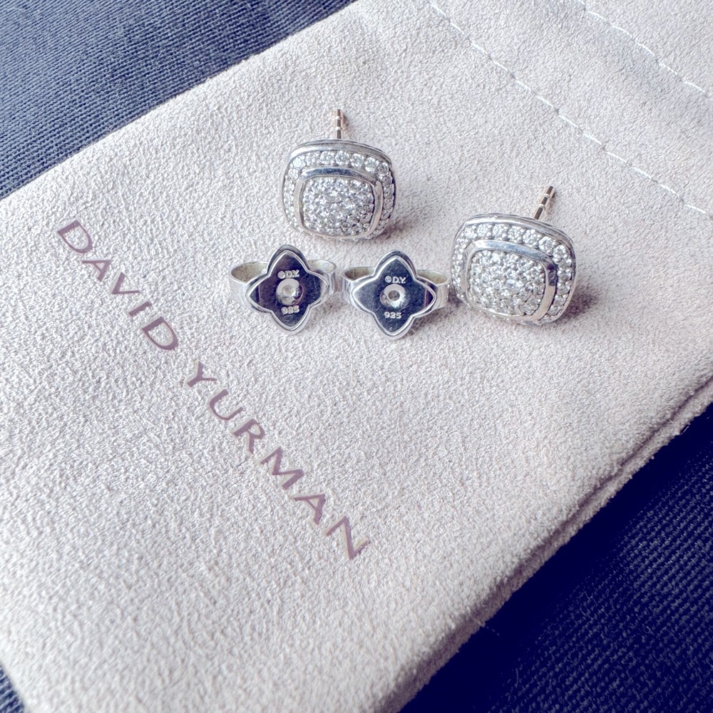 David Yurman Albion® Stud Earrings
Sterling Silver with Pavé Diamonds, 7mm